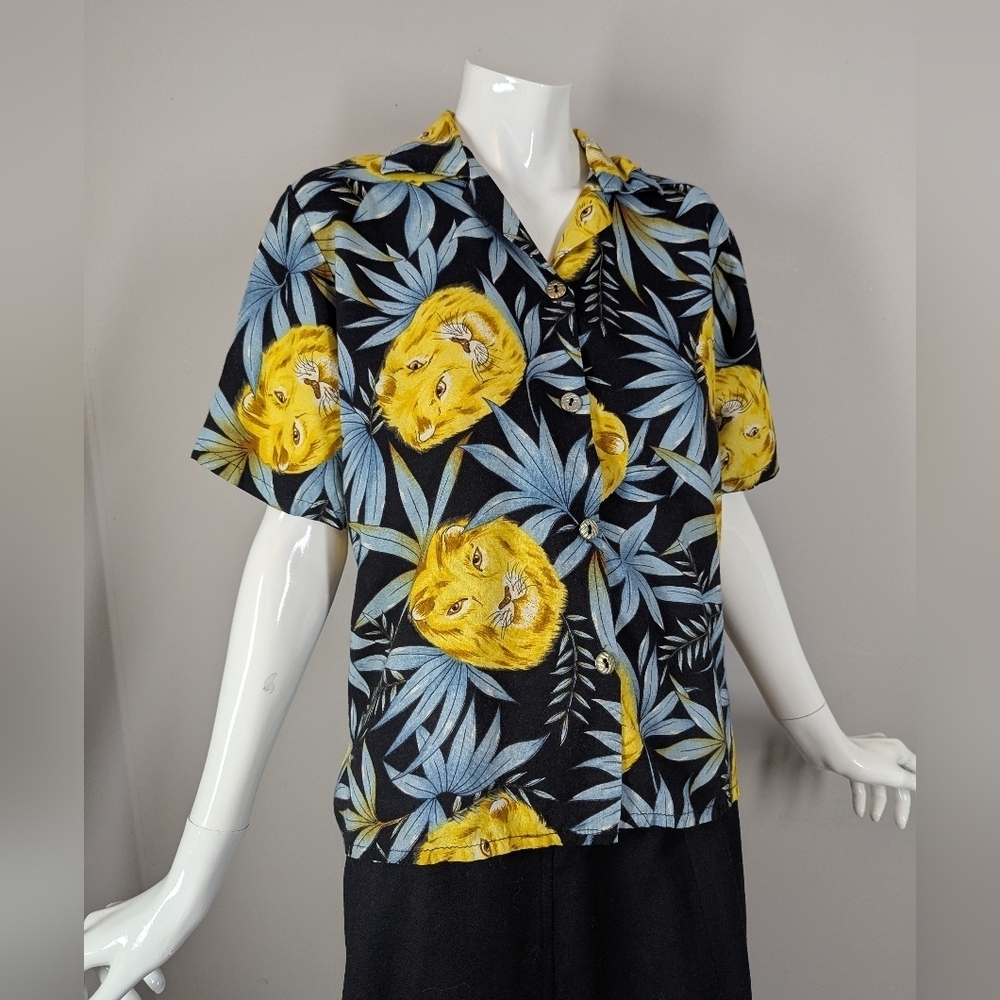 Vintage Crystal Lion Print Rayon Shirt | Tropical Animal Button Up | Size S